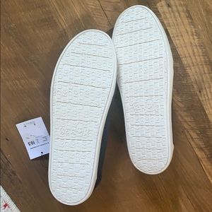 Sanuk Shoes - NWT Sanuk men’s shoes Sanuk Shoes - NWT Sanuk men’s shoes